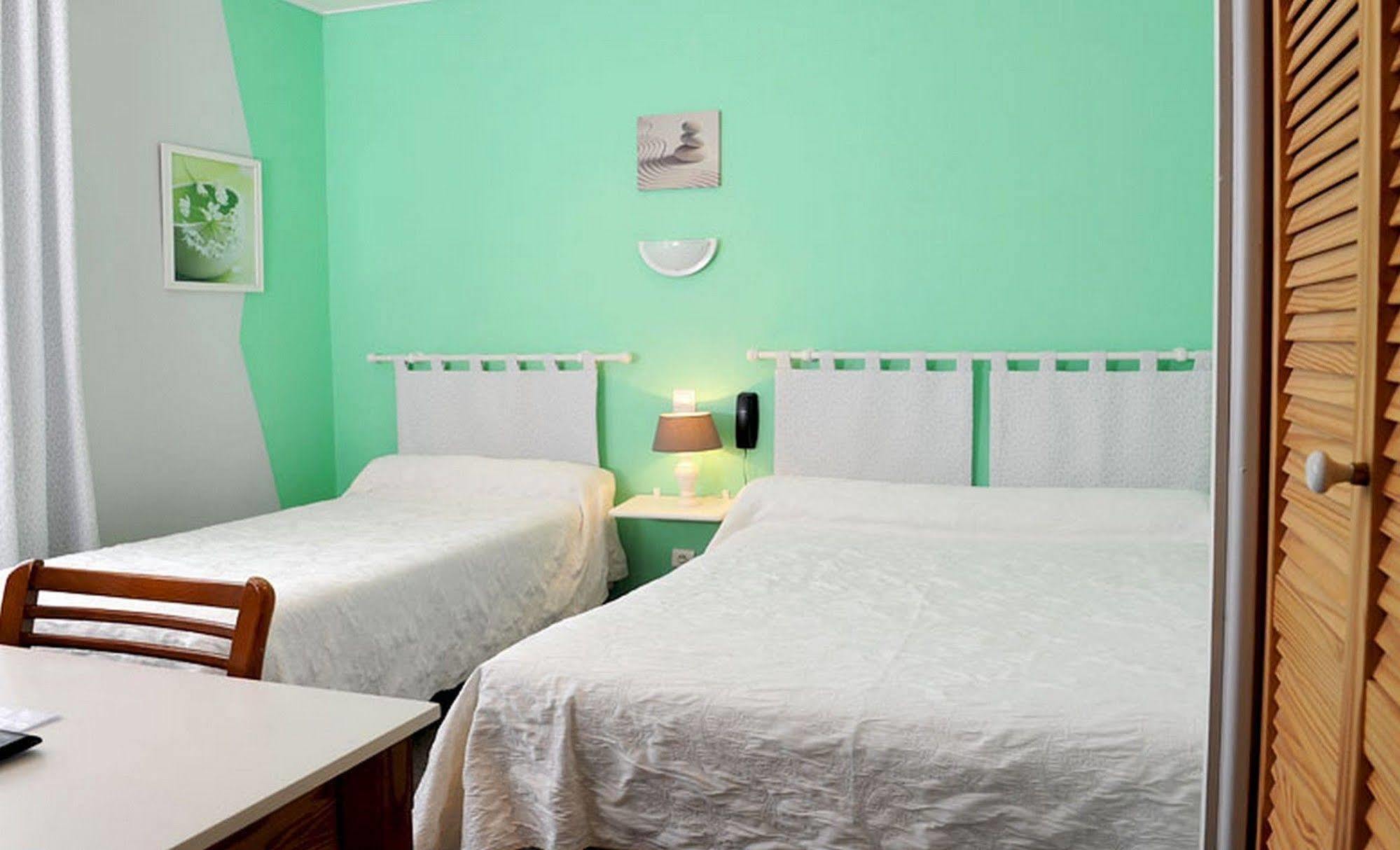 Hotel Gardenia Biarritz Exterior foto